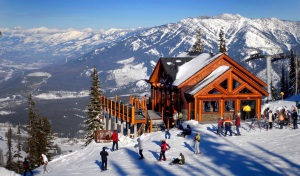 Куда поехать покататься на лыжах зимой: лучшие горнолыжные курорты Европы
